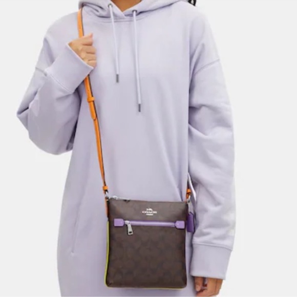 Coach Mini Rowan File Bag in Colorblock Signature Canvas NWT $250 - Picture 4 of 8